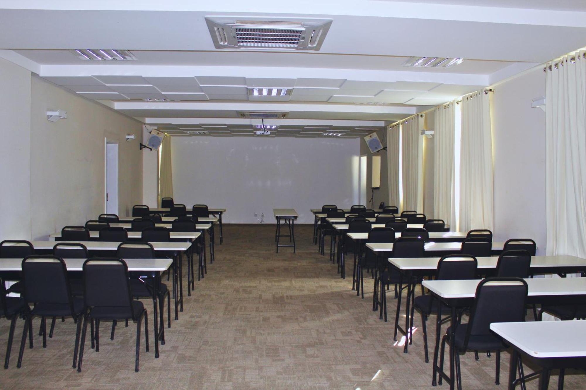 Gontijo Inn Hotel Itajubá Exteriér fotografie The conference room