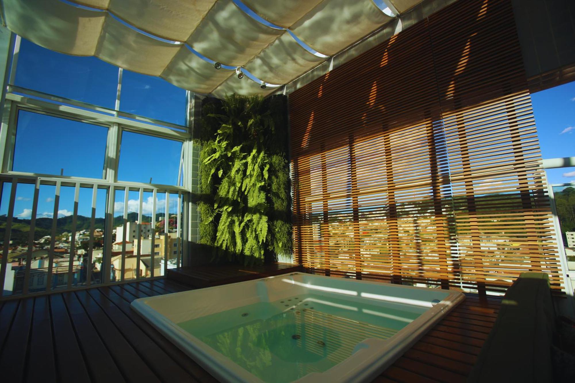 Gontijo Inn Hotel Itajubá Exteriér fotografie A rooftop spa